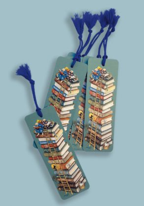 Book mark with tuft